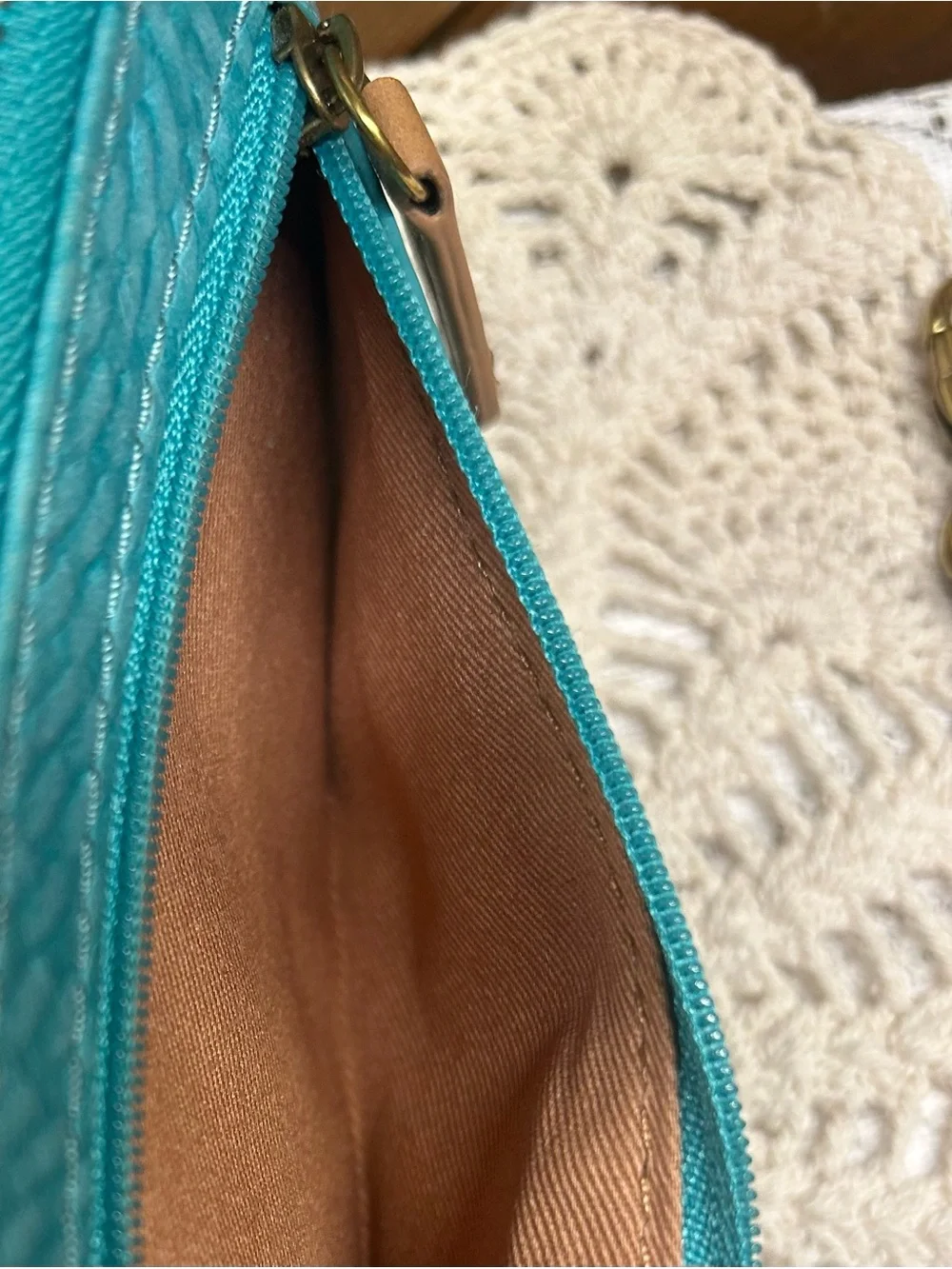 Fossil center tan